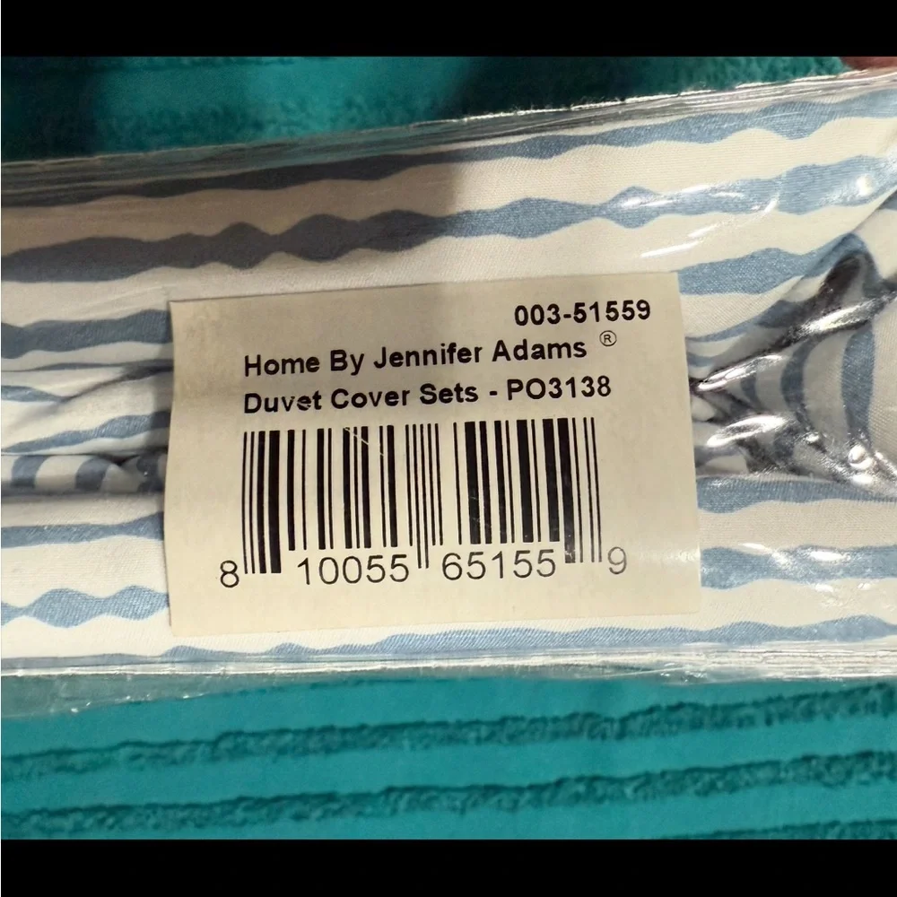 Jennifer Adams 💙🤍LUX Collection Duvet Set